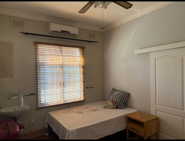 3 BEDROOM FREEHOLD FOR SALE IN GLENWOOD
